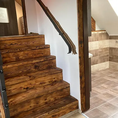 V Podkrovi Διαμέρισμα Jindrichuv Hradec