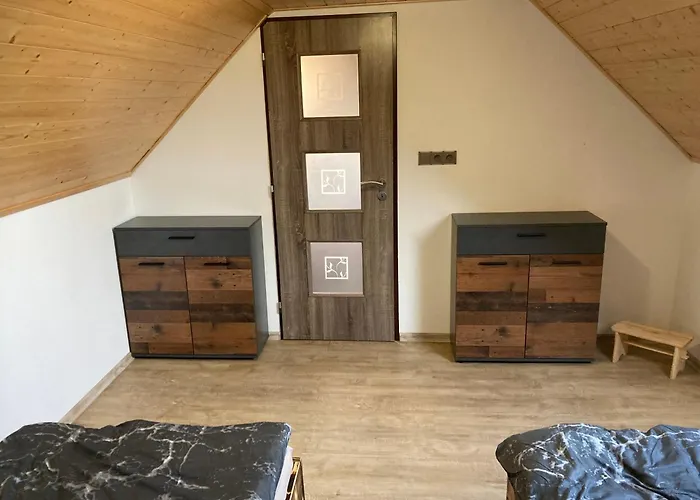 V Podkrovi *